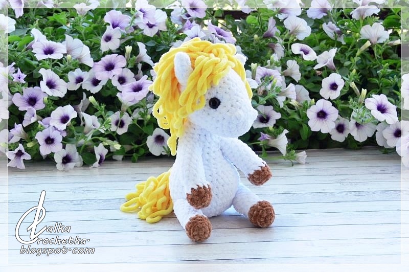 http://lalkacrochetka.blogspot.com/2018/08/sunny-cuddly-horse-soneczny-konik.html