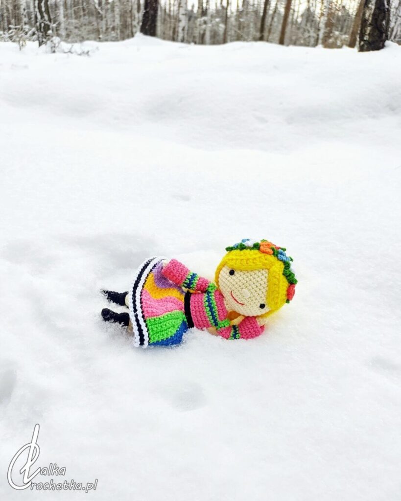 ludowa lalka crochetka lowiczanka kasia dodatek foto do zdjec